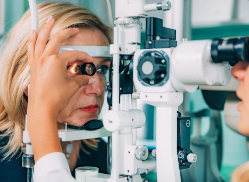 See the Difference: 3 Reasons Why In-Person Eye Exams Surpass Remote Exams