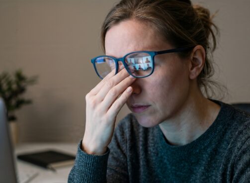 5 Tips for Preventing Eye Strain When Working with Computers and Digital Devices